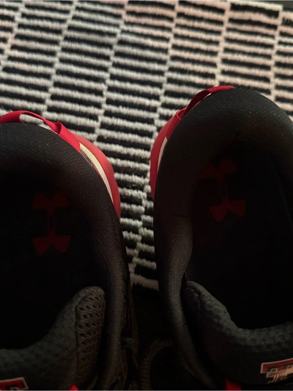Under Armour UA HOVR Infinite 5 running shoes Texas Tech size 11 great condition